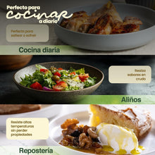 Cargar imagen en el visor de la galería, OLEO KSANA Aceite de Oliva Virgen - Dosificador De REGALO - Garrafa Aceite 5 Litros Prensado en Frío - Aove de Oliva Producido en España -De Cooperativa sin mezclas ni refinados- Olive Oil botella PET